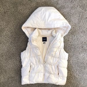 COPY - Gap Kids Sz 8 Girls Puffer Vest